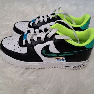 Nike Air Force 1 Low LV8 GS Graff